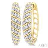 1/2 ctw Ribbed Swirl Round Cut Diamond Fashion Hoop Earring in 10K Yellow Gold