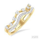 1/4 ctw Curvy Split Twin Row Round Cut Diamond Fashion Band in 14K Yellow Gold