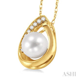 Pearl & Diamond Pendant